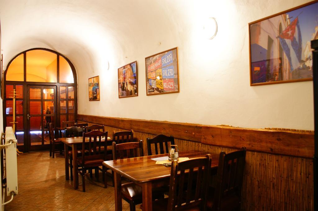 Grillbar Penzion & Restaurant Spišská Nová Ves 외부 사진