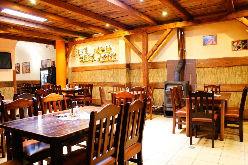 Grillbar Penzion & Restaurant Spišská Nová Ves 외부 사진